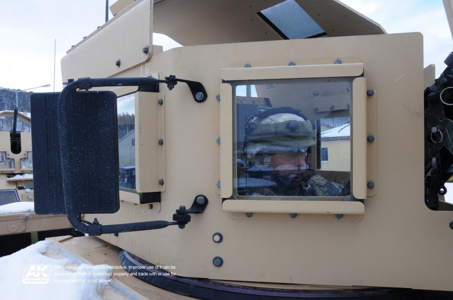 Детали экстерьера Oshkosh M-ATV 2009 года  (фото 158 из 676)